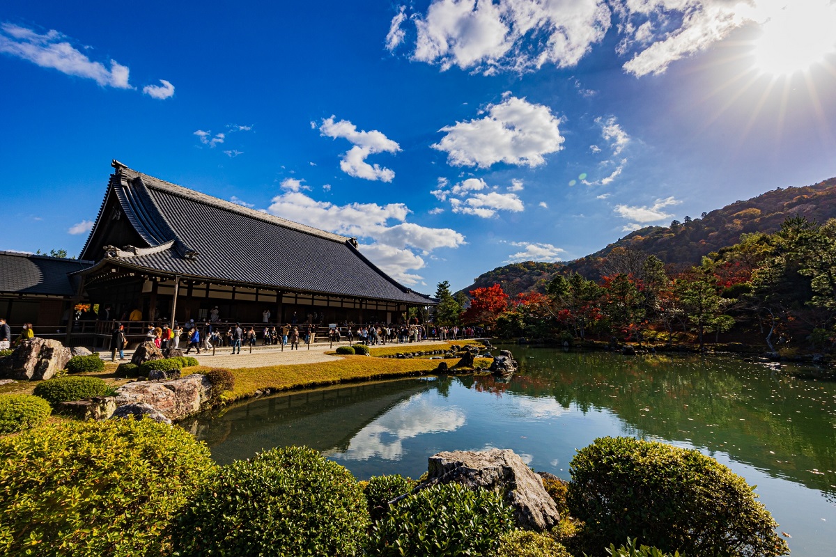 天龍寺 大方丈と曹源池庭園