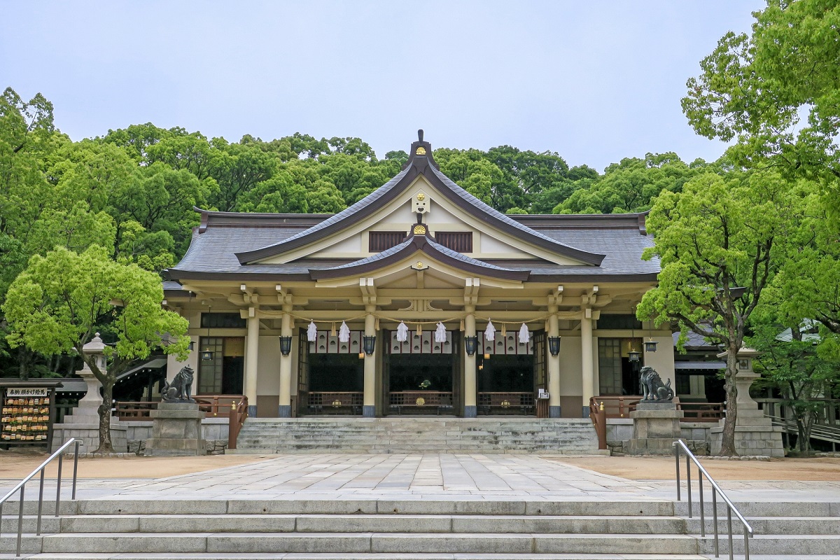 湊川神社 拝殿