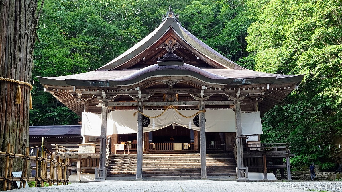 戸隠神社 中社 拝殿