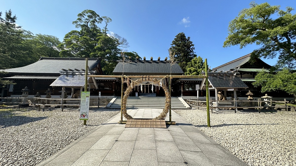 元伊勢籠神社 拝殿と茅の輪