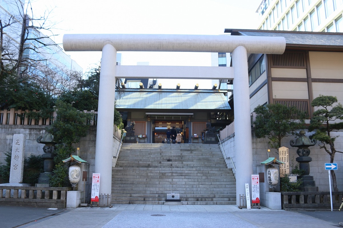 芝大神宮 大鳥居と拝殿