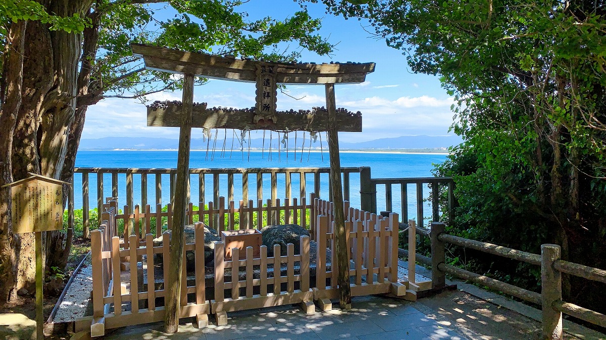 志賀海神社 亀石