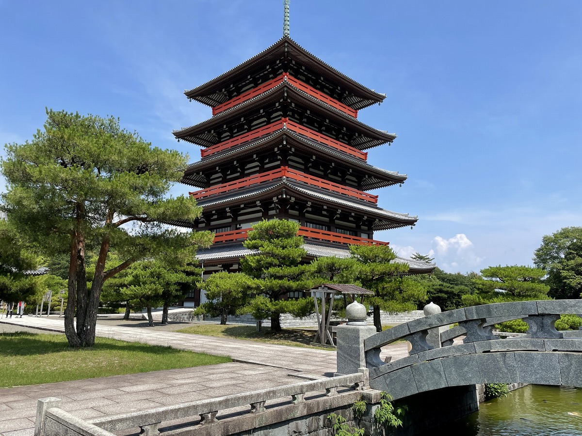 蓮華院誕生寺 五重の御堂