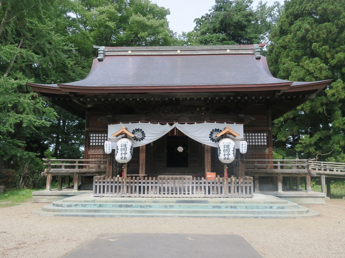 青森縣護國神社 拝殿