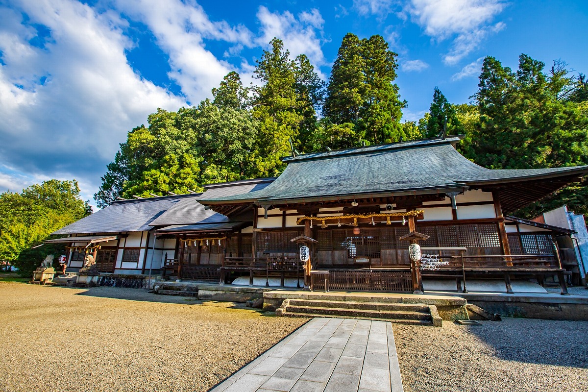 飛騨護國神社 拝殿