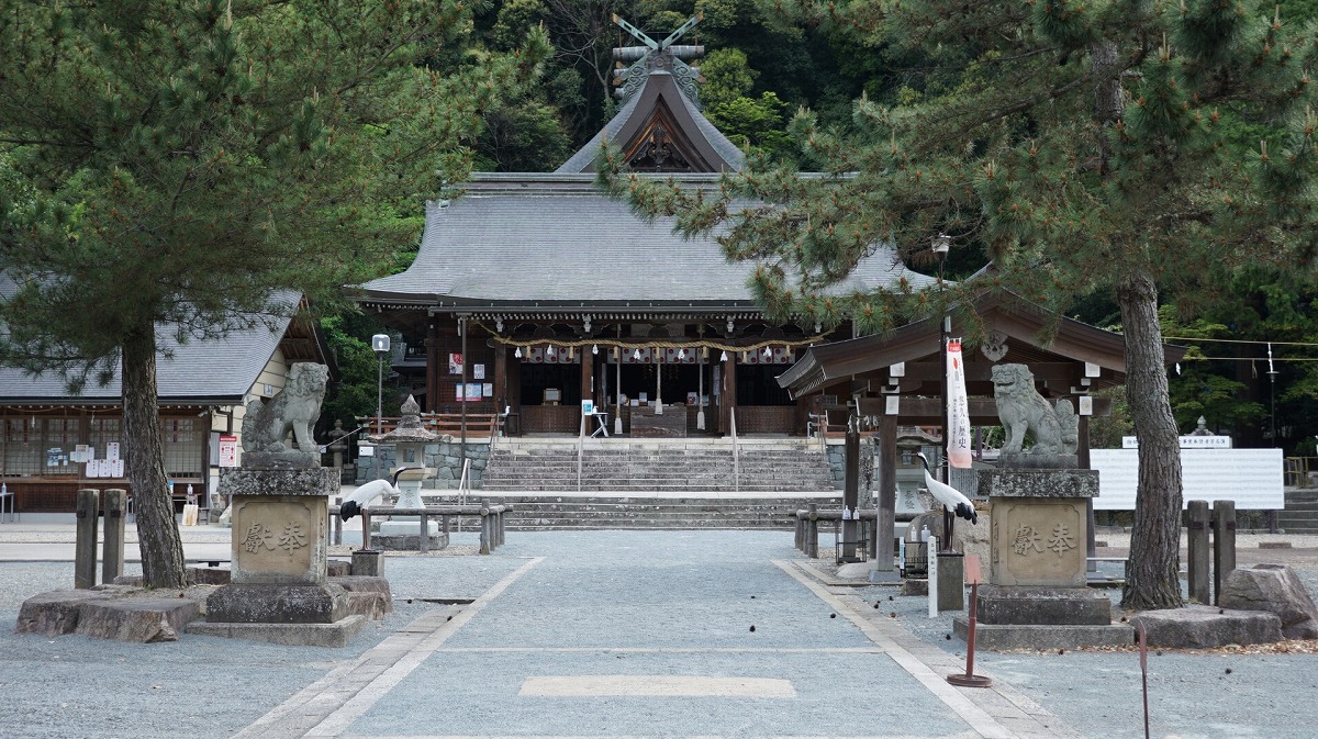 物部神社 拝殿