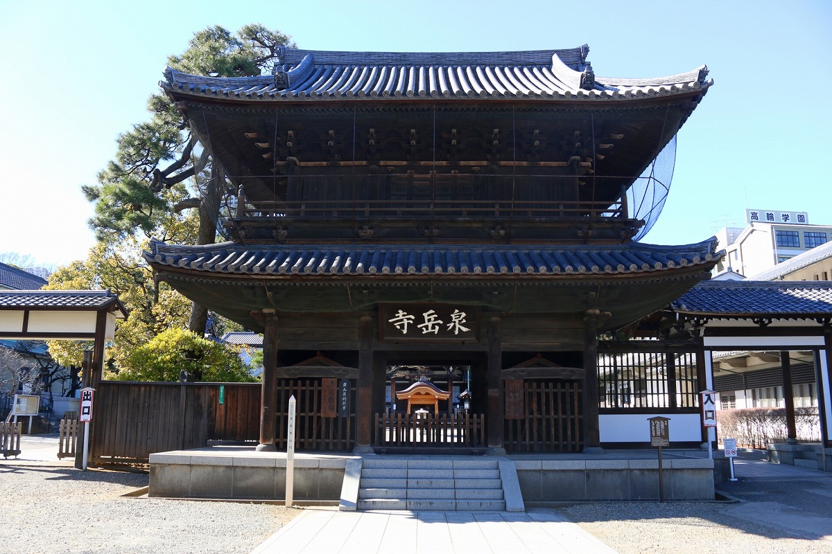 泉岳寺　山門