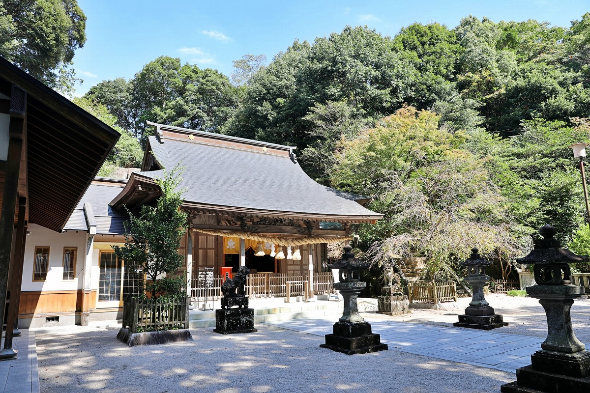 伊萬里神社 拝殿