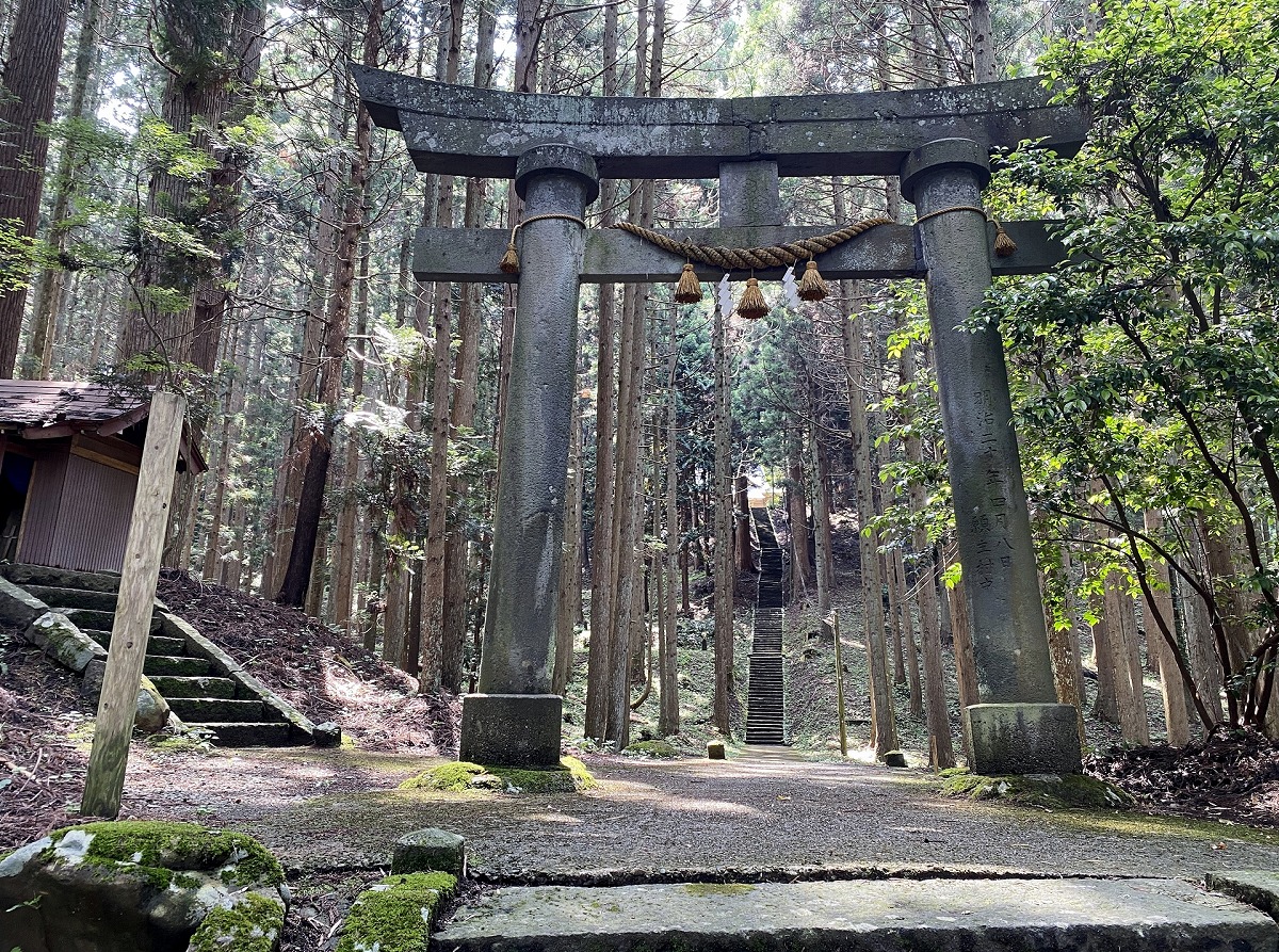 森子大物忌神社 二の鳥居