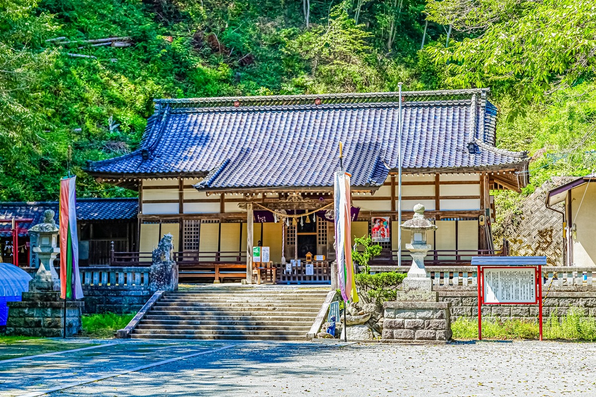 南部神社 拝殿