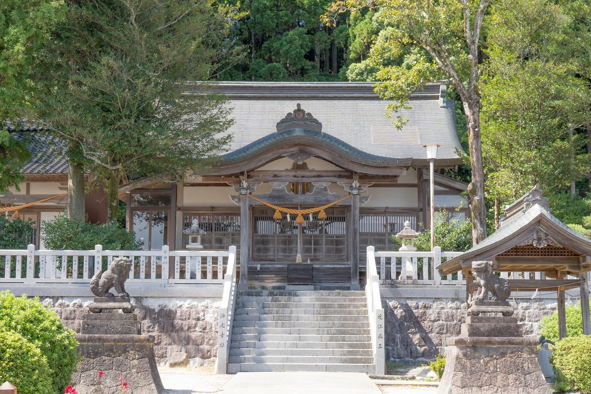 伊夜比咩神社 拝殿