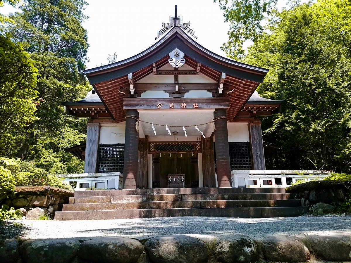 公時神社 拝殿