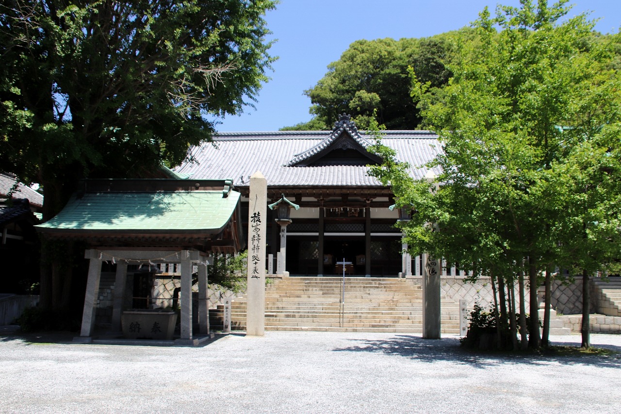 甲宗八幡神社 拝殿