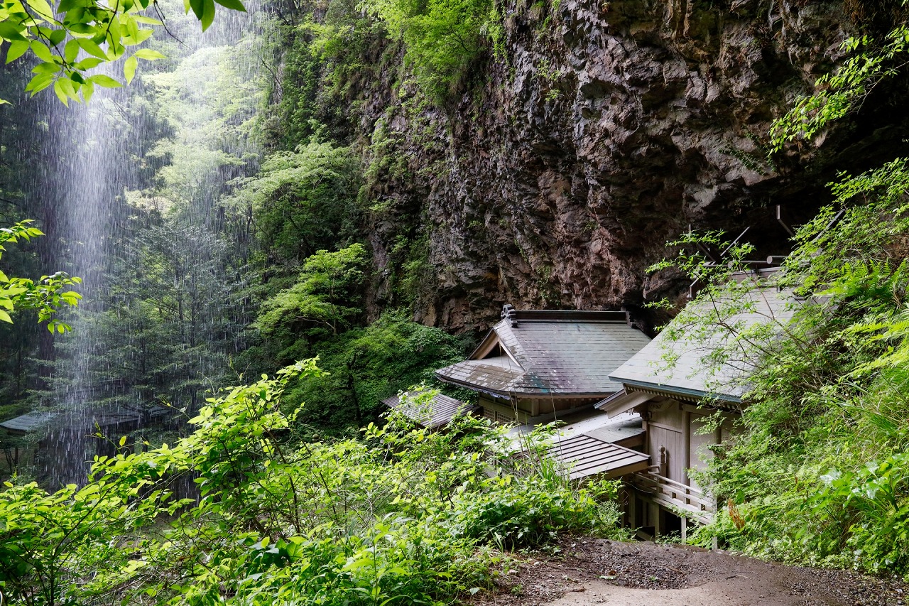 壇鏡神社 社殿