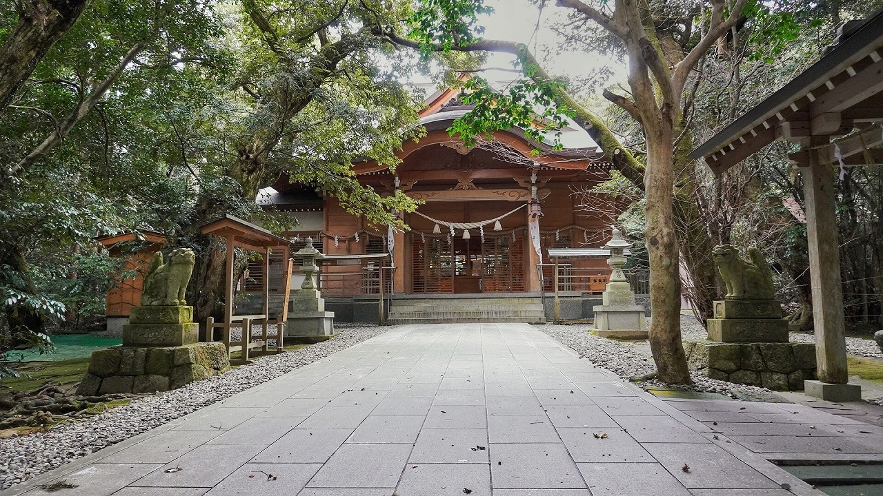 須須神社 拝殿