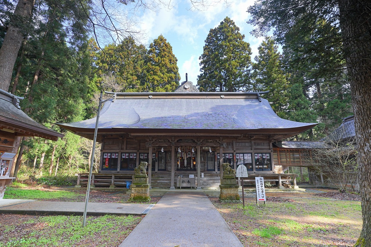 心清水八幡神社 拝殿