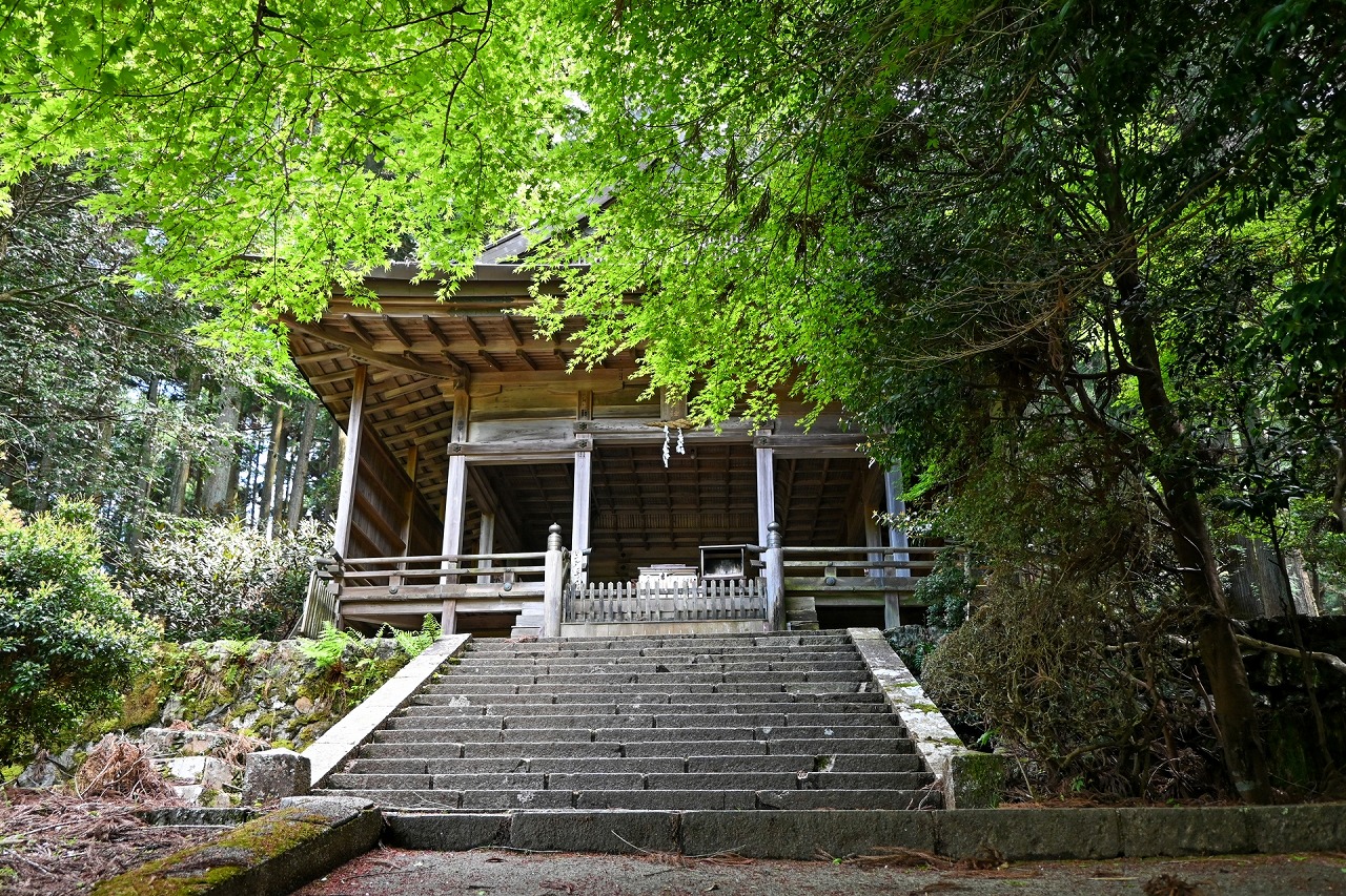 金峯神社 拝殿