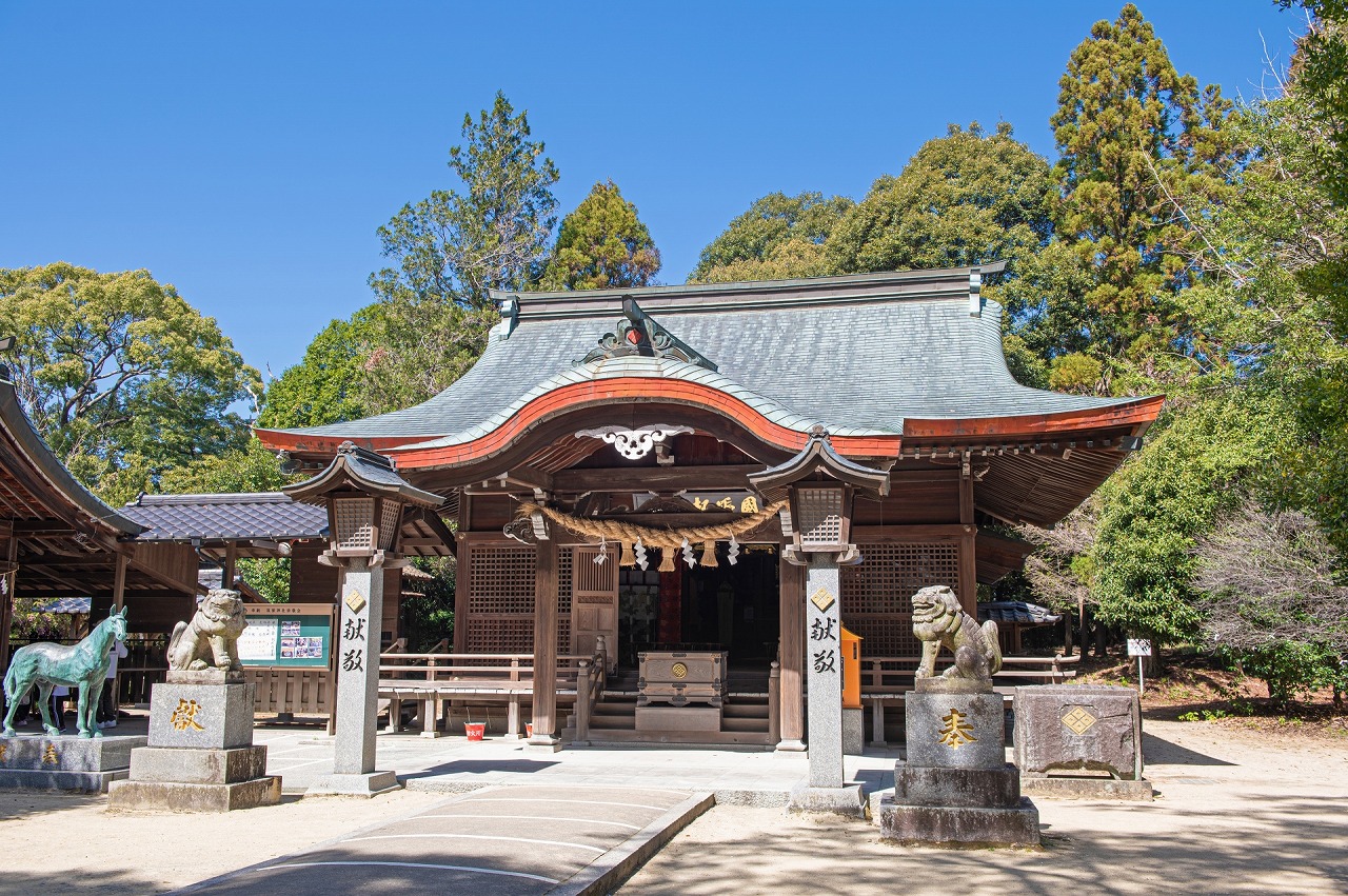 筑紫神社 拝殿