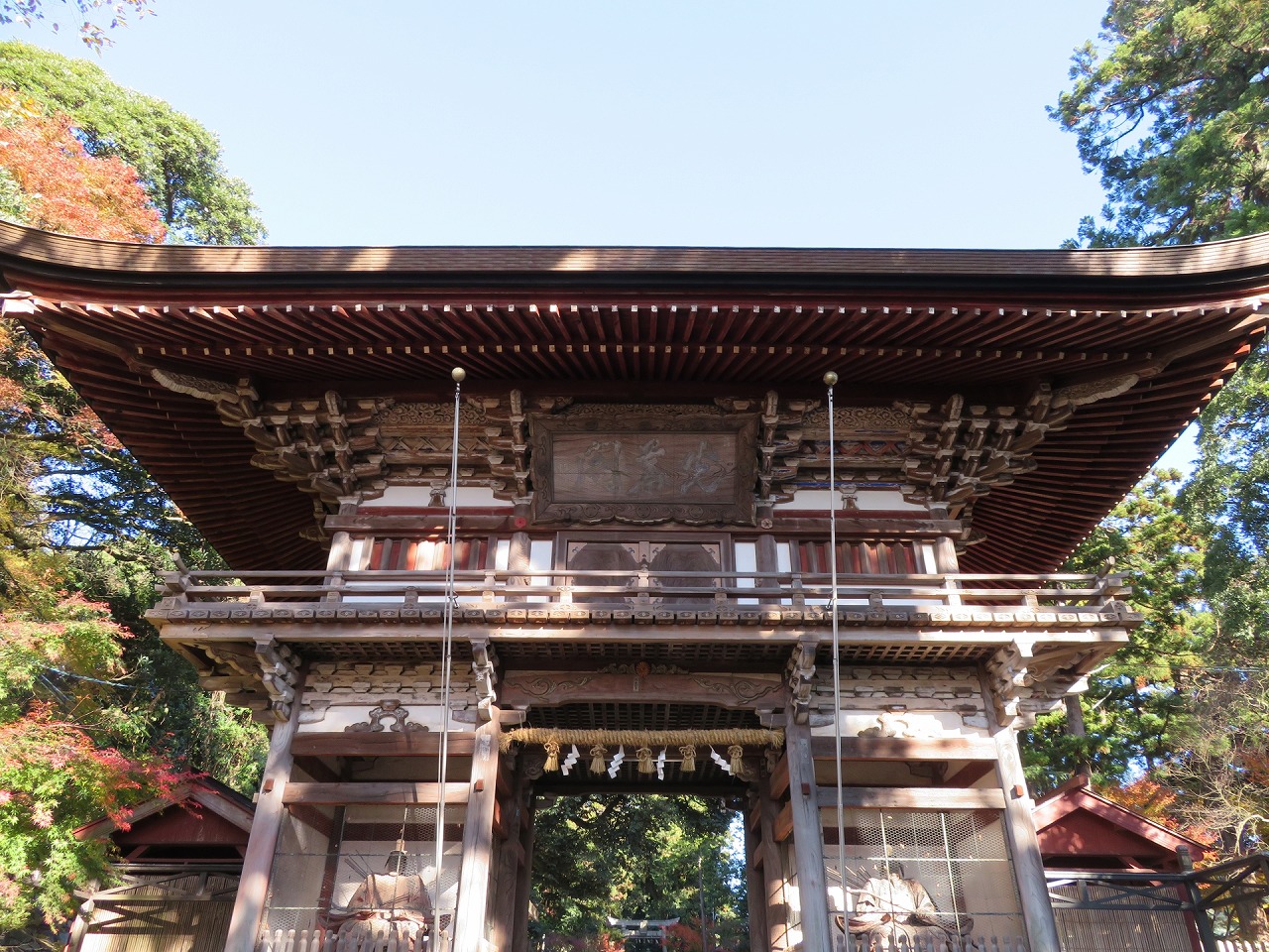 三國神社 随身門（楼門）