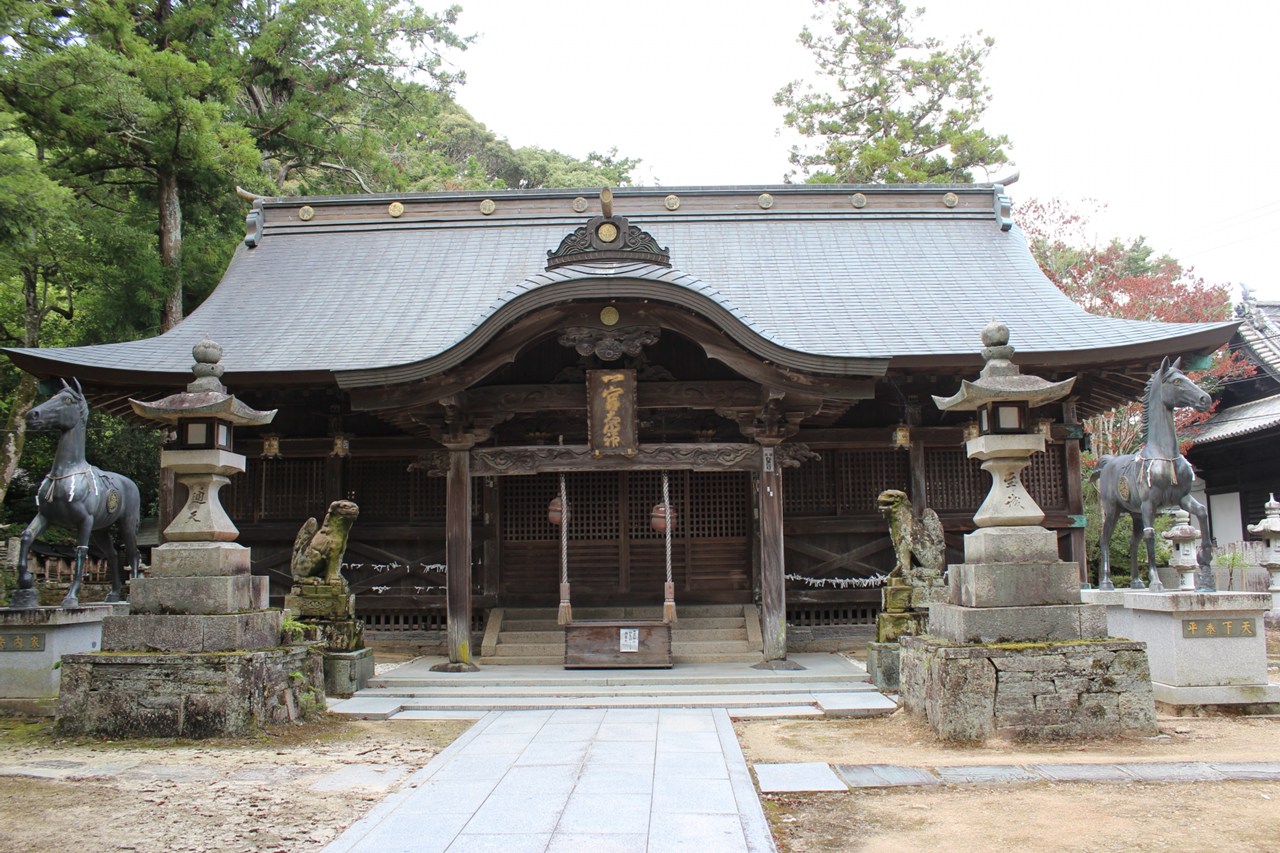 一宮神社 拝殿