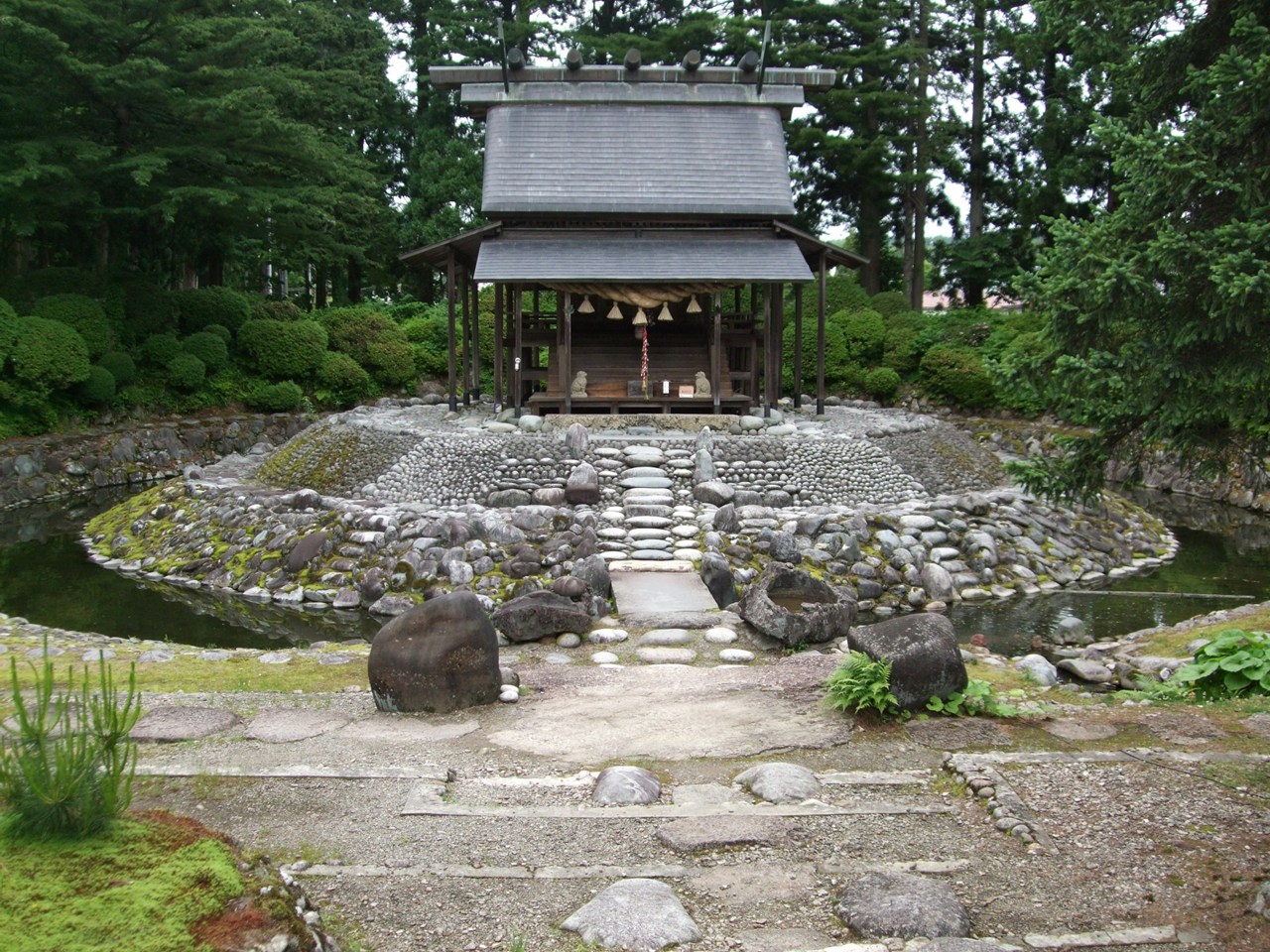 唐松山天日宮 拝殿