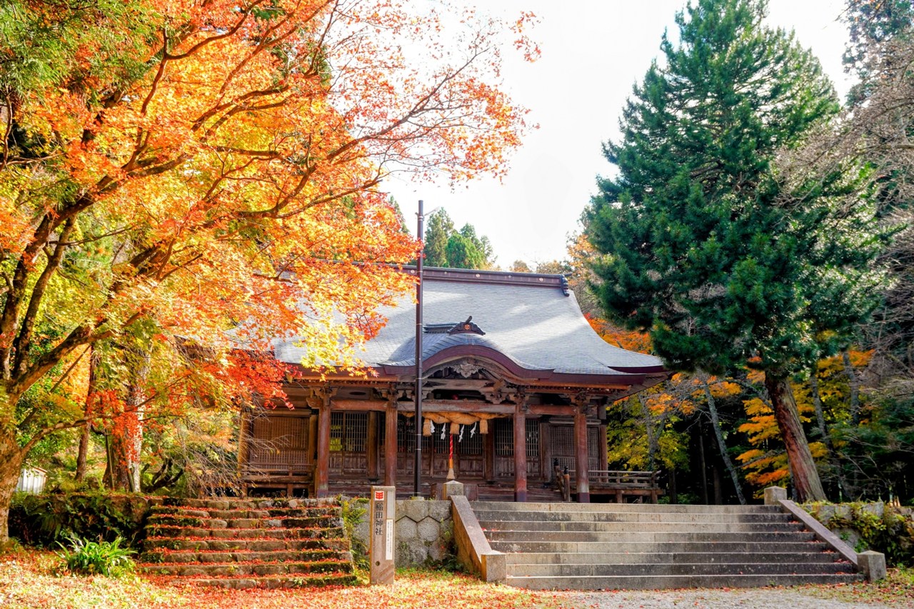 稲田神社 拝殿