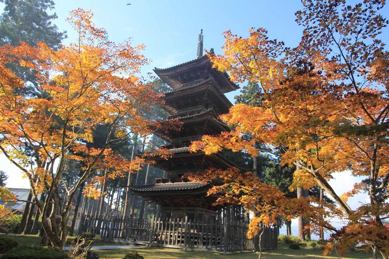 蓮華王山 妙宣寺　五重塔